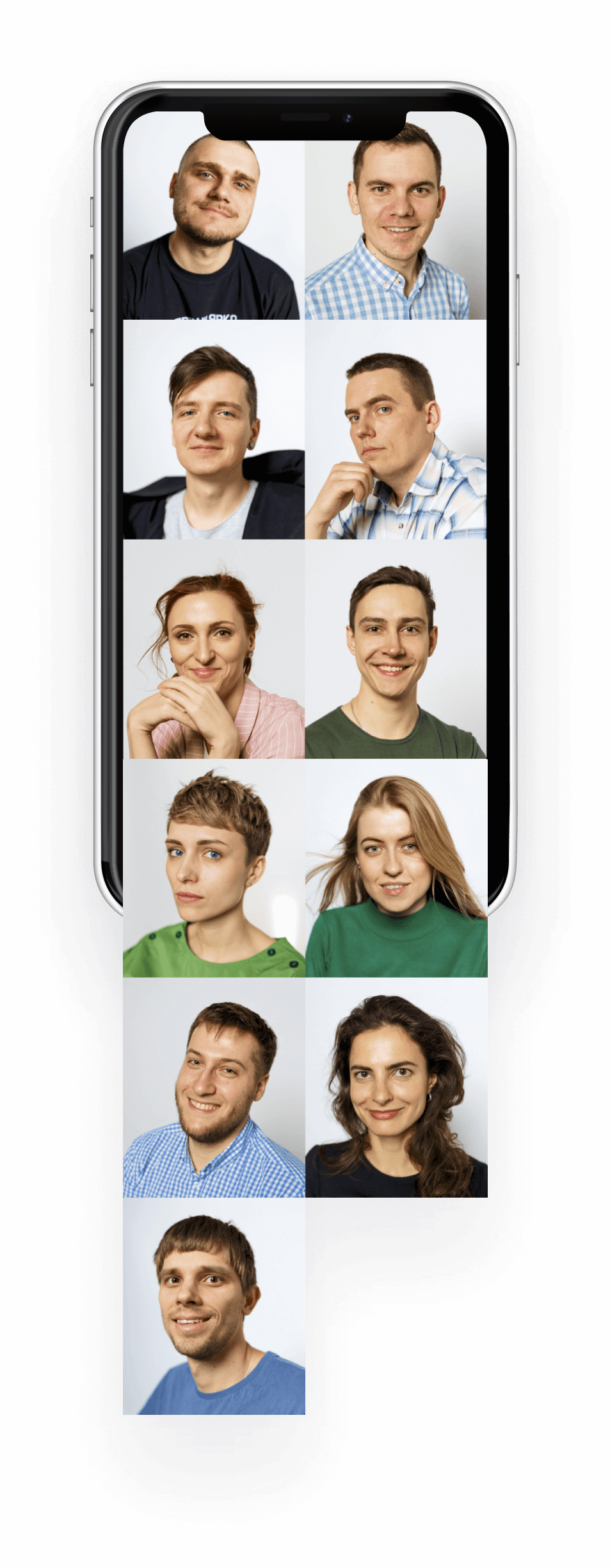 Мобильная версия раздела о команде платформы OneSoil. Фотографии сотрудников